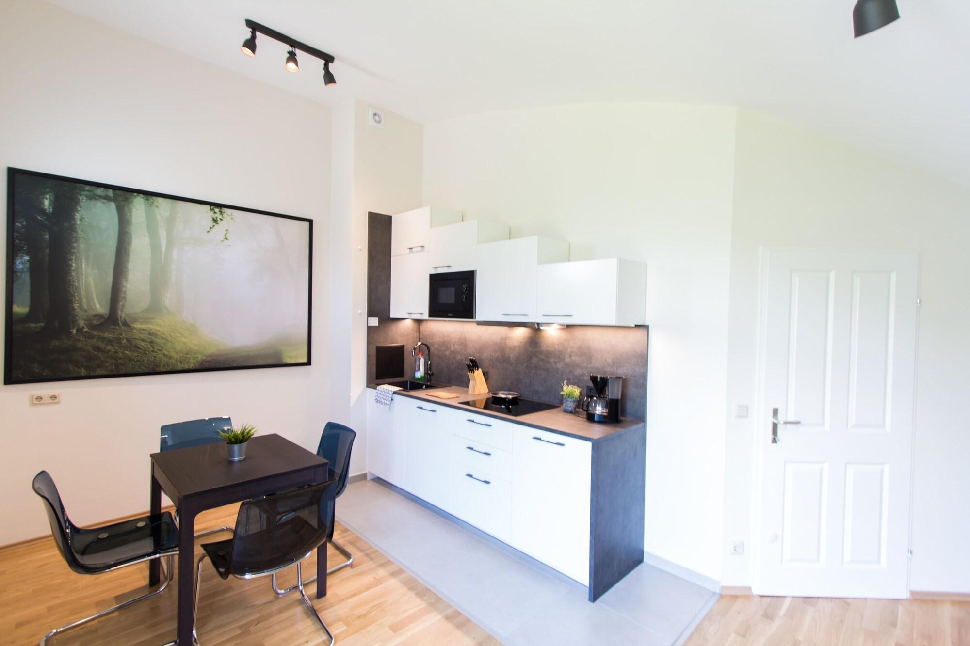 Apartmenthaus Hietzing I Contactless Check-In Vienna Exterior photo