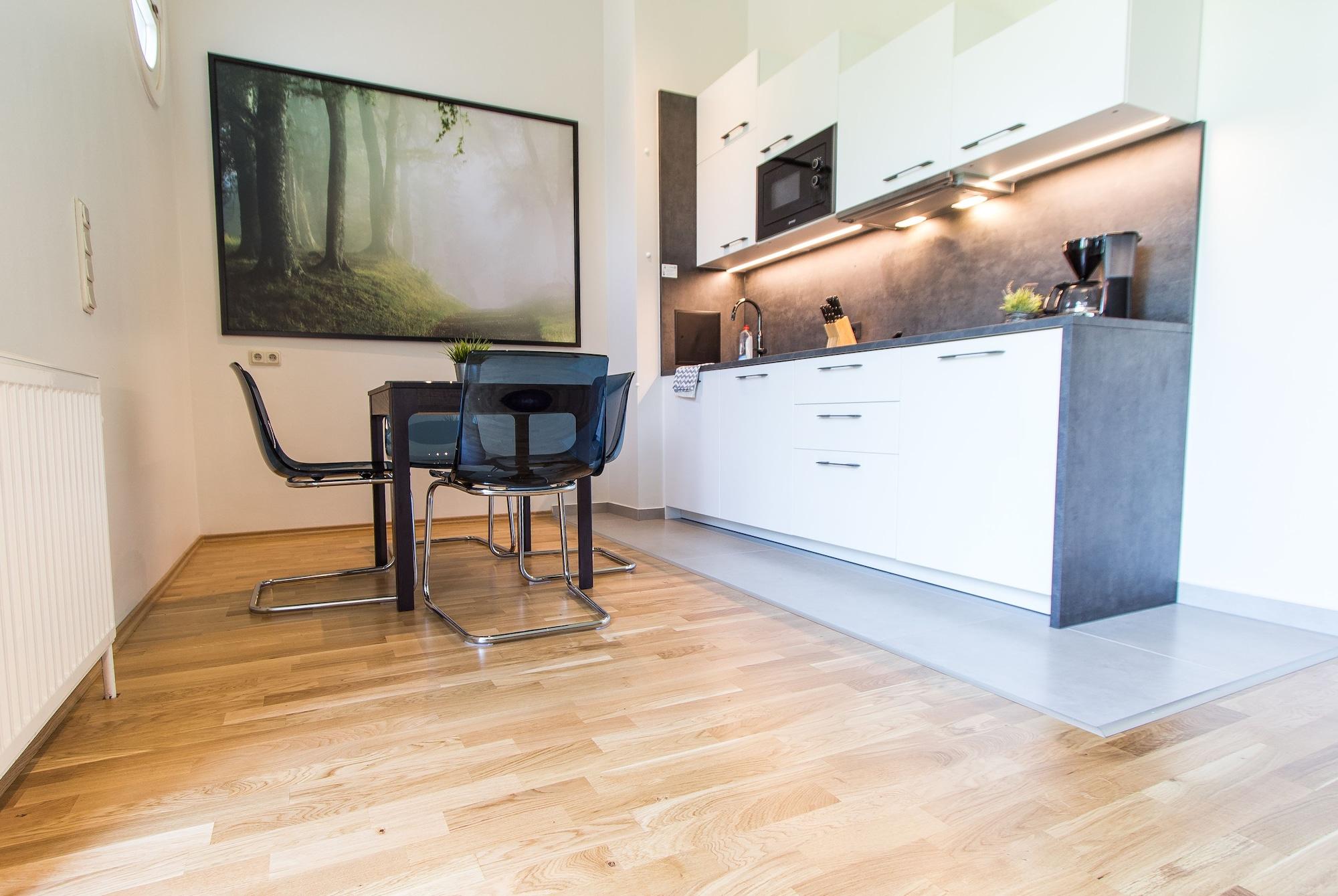 Apartmenthaus Hietzing I Contactless Check-In Vienna Exterior photo